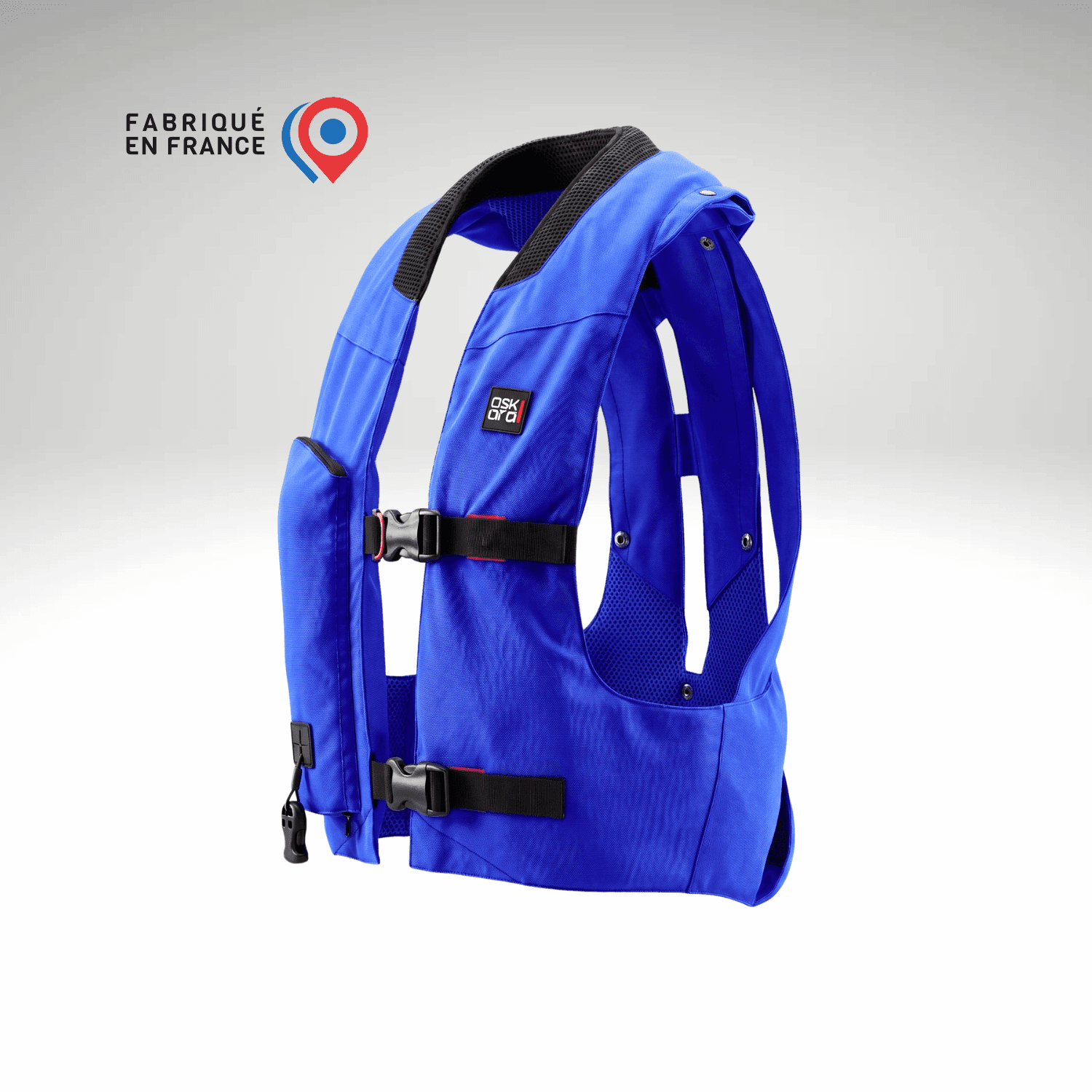 mettez de la couleur de votre sécurité à cheval avec notre nouvel airbag Mistral de Askara coloris bleu royal ! un produit fabriqué en France au meilleur prix